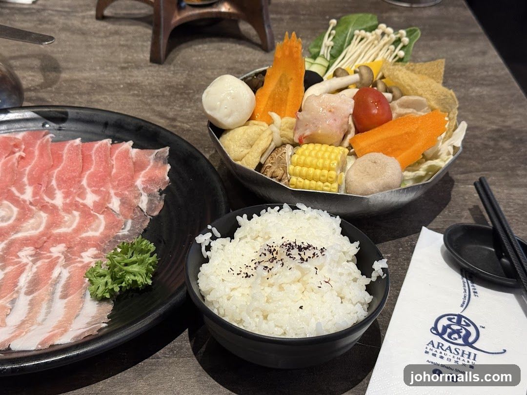 Arashi Shabu Shabu Interior