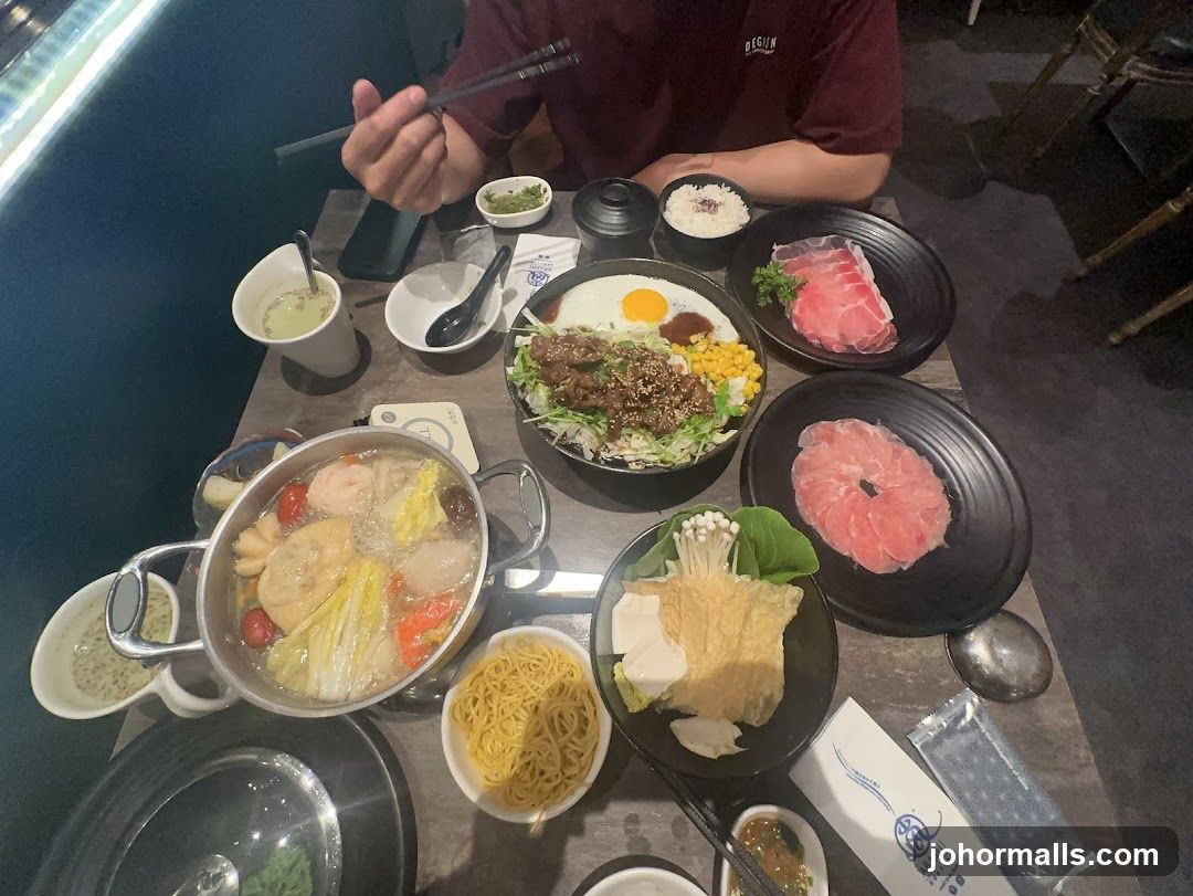 Hot Pot and Rice Bowl Meal