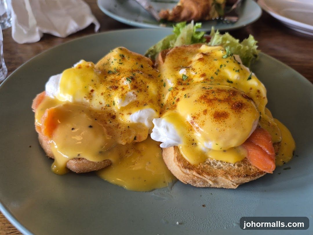Eggs Benedict with Smoked Salmon