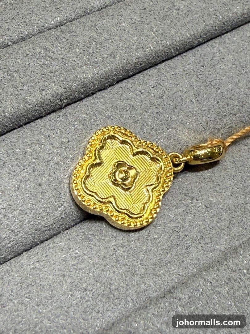 Gold Clover Pendant