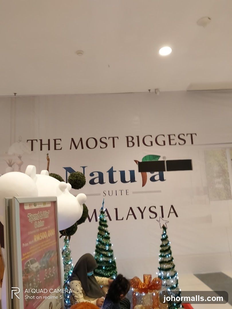 Natura Suite Malaysia Christmas Display