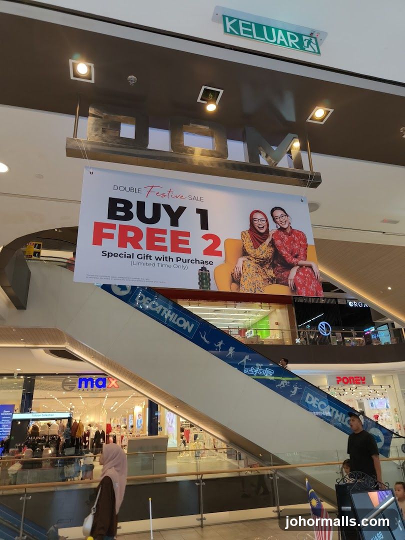 Mall Sale Banner