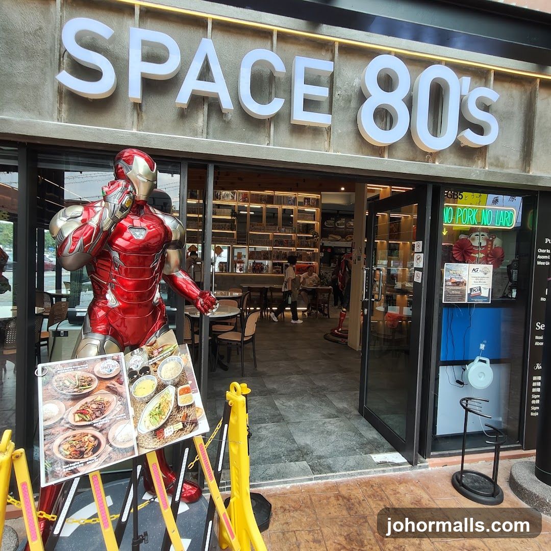 Space 80’s Cafe (Aeon BDO)