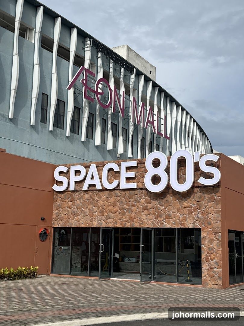 Space 80’s Cafe (Aeon BDO)