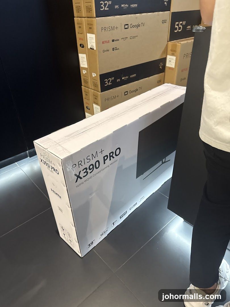 PRISM+ X390 PRO Curved Gaming Monitor Box