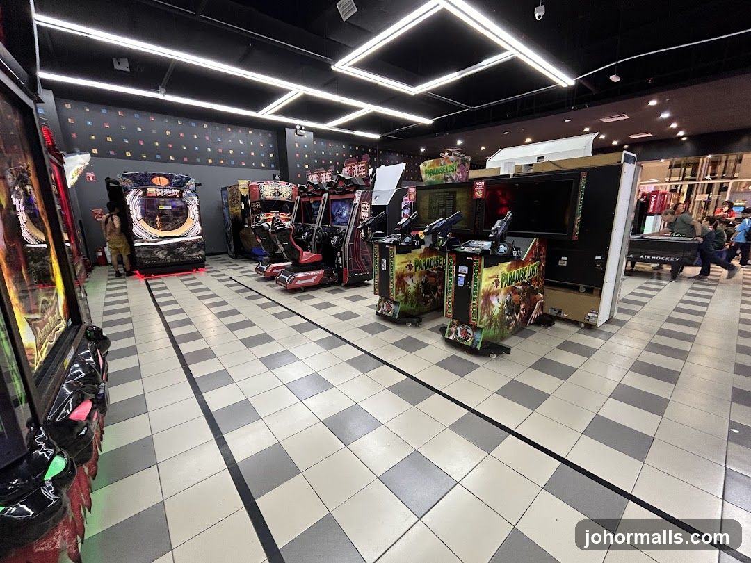 Arcade with various games