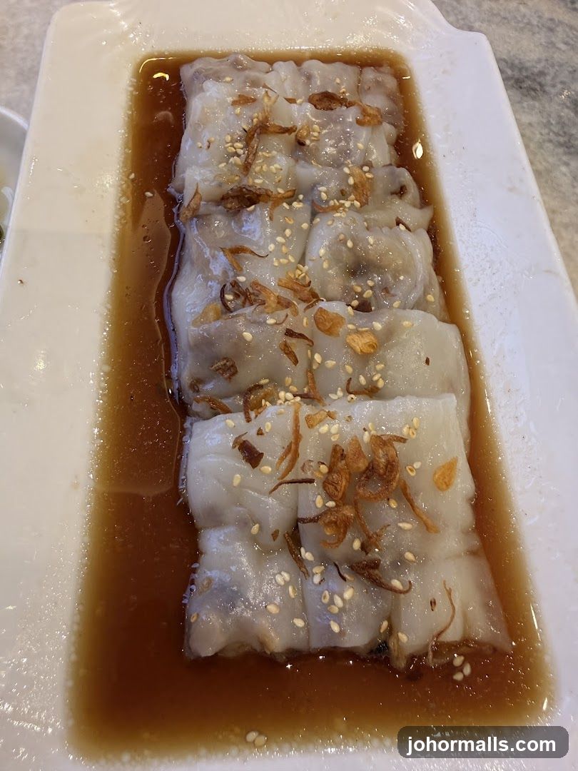 Steamed Rice Rolls with Toppings