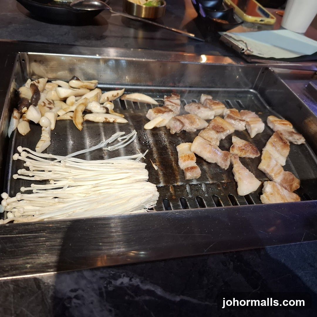 Pork Belly and Mushrooms Grilling
