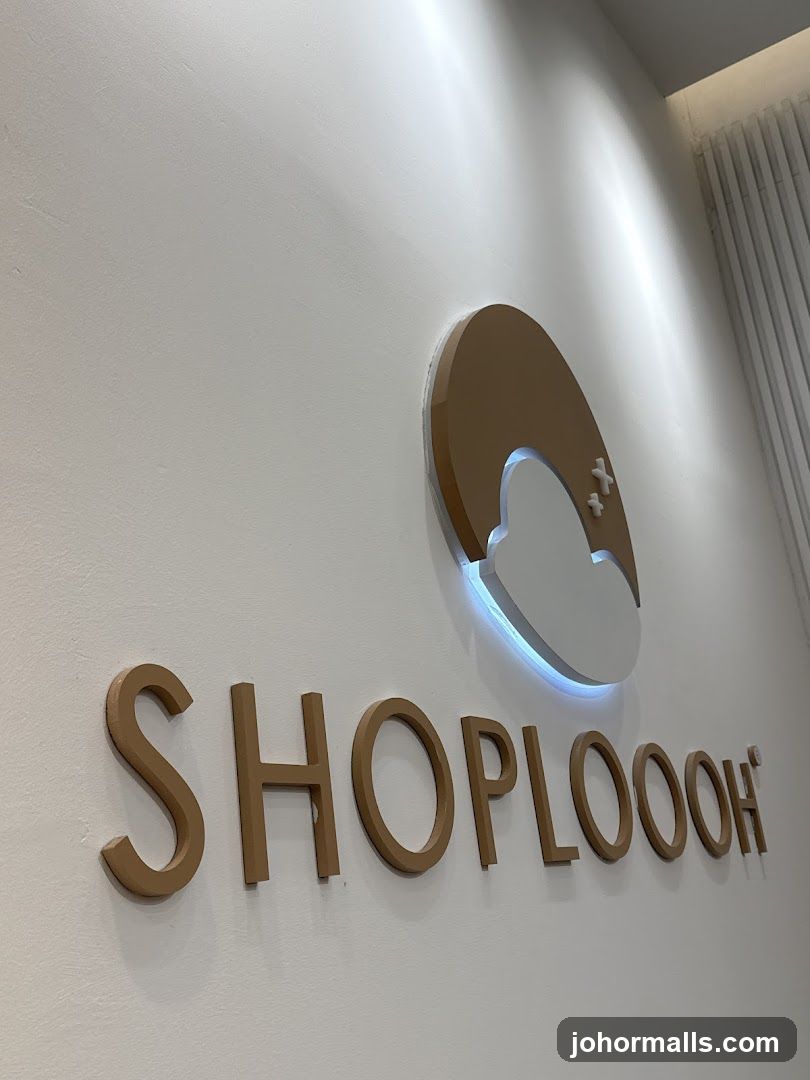 Shoplooooh Logo