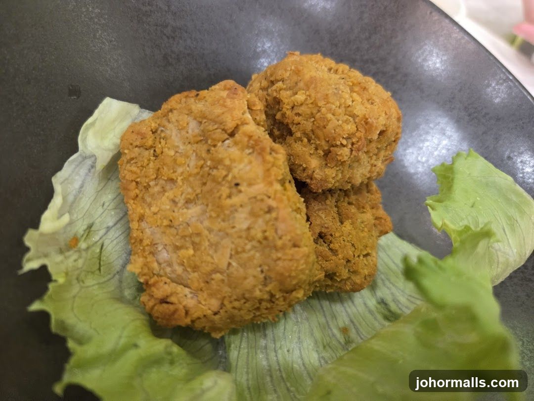 Fried Bites on Lettuce