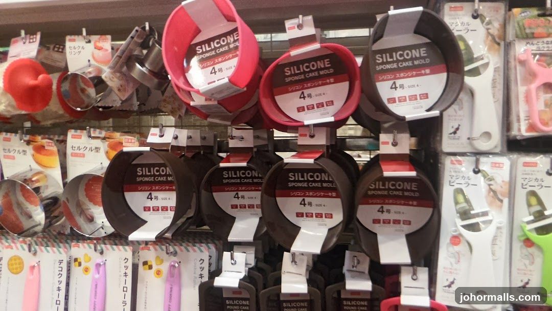 DAISO