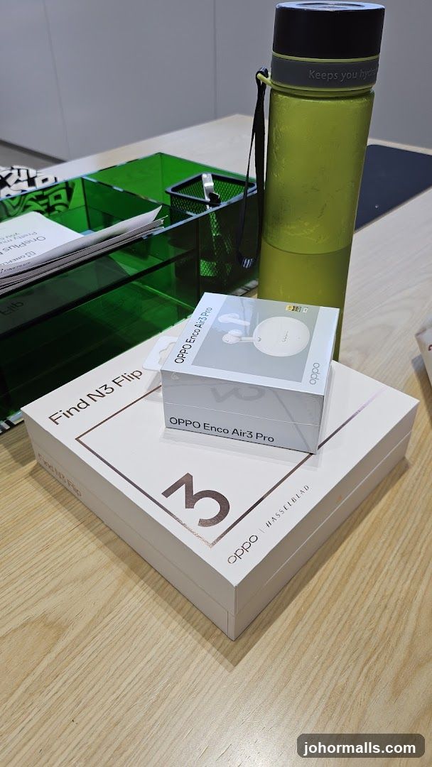 OPPO Product Display
