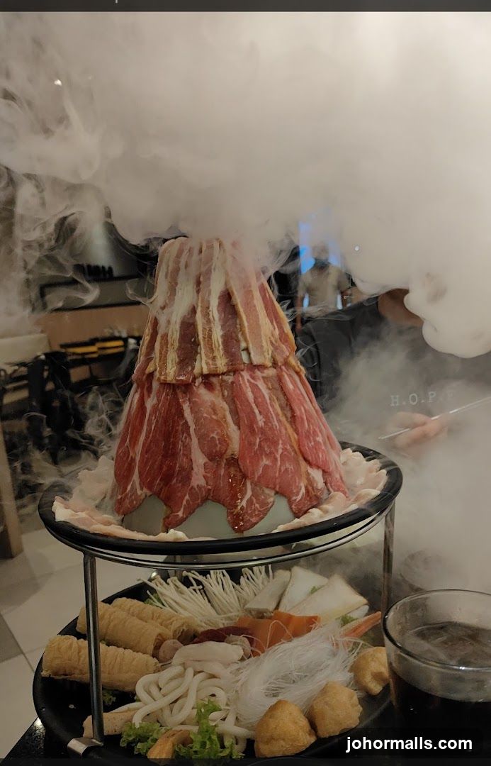 Hot Pot Display with Smoke Effect
