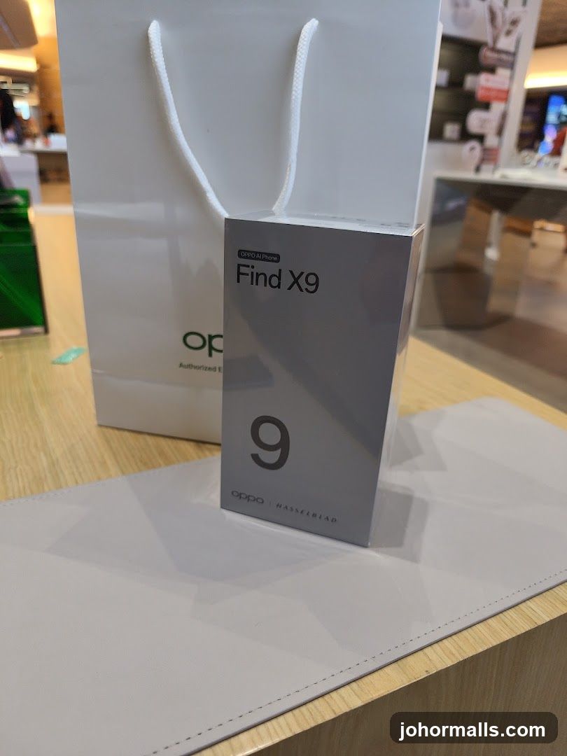 OPPO Find X9 Box and Bag