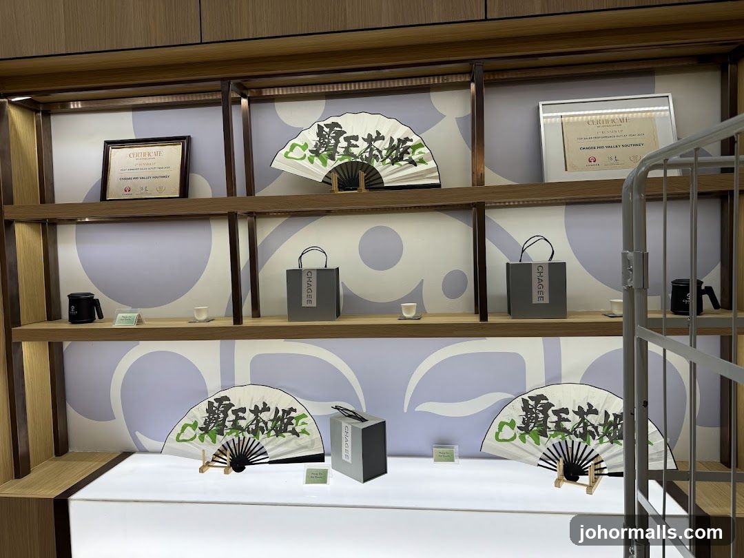 Store Display Shelf