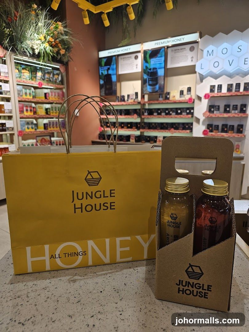 Jungle House Interior Display