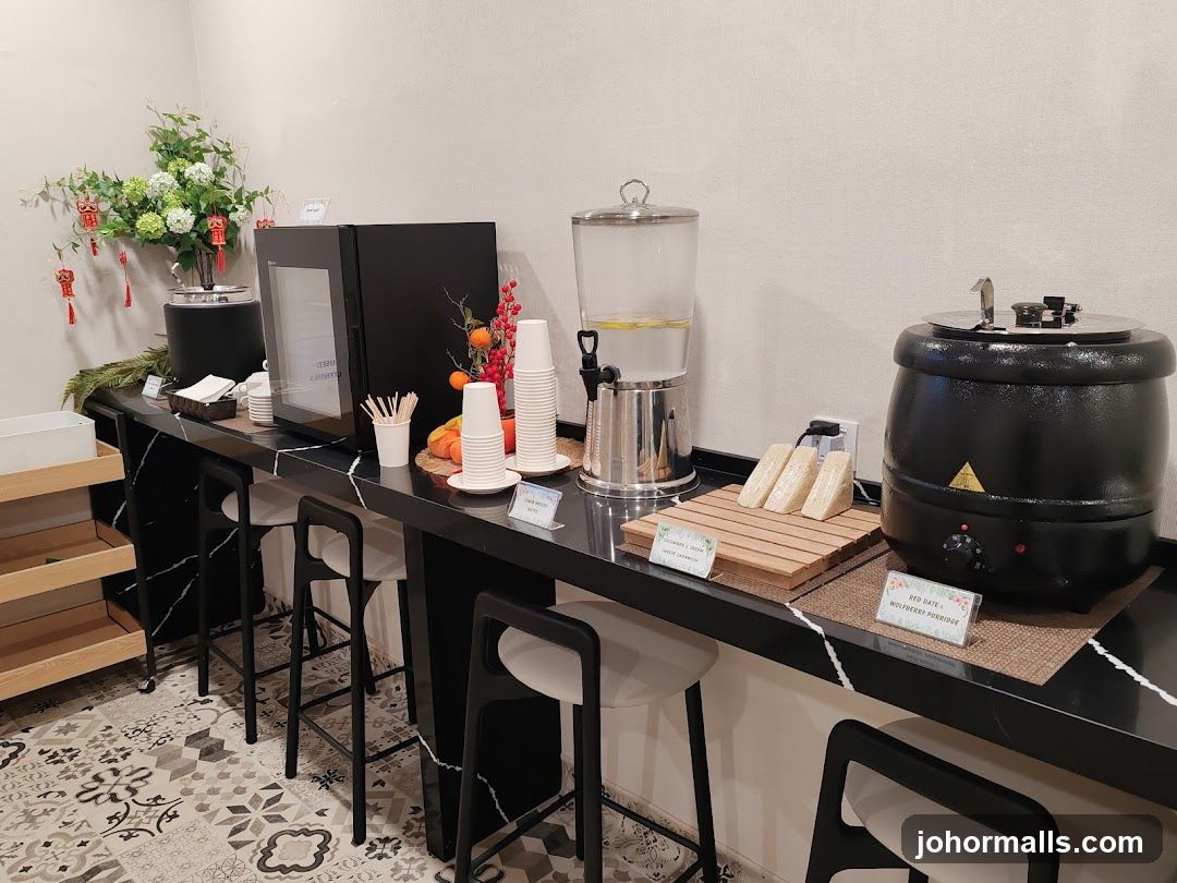 Breakfast Bar Interior