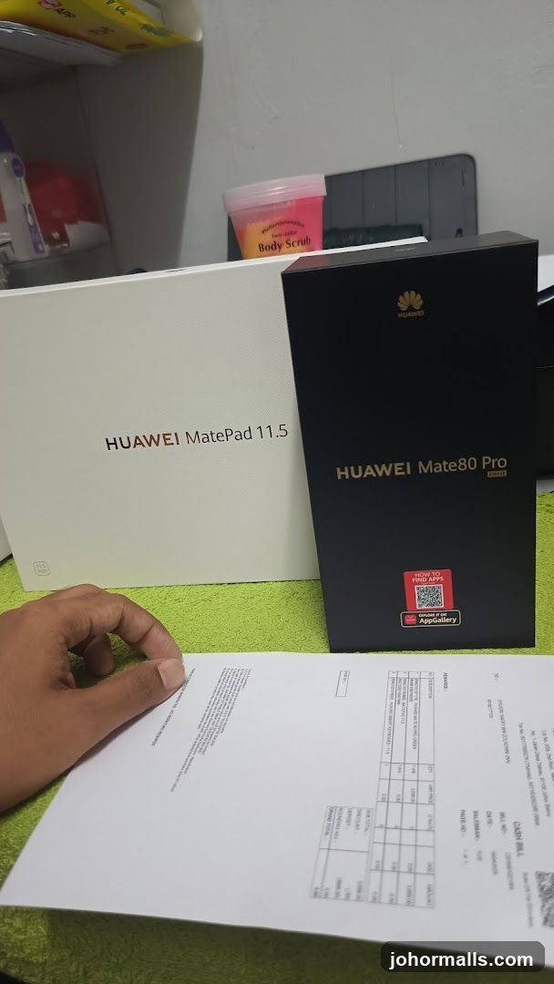 Huawei Product Boxes and Document