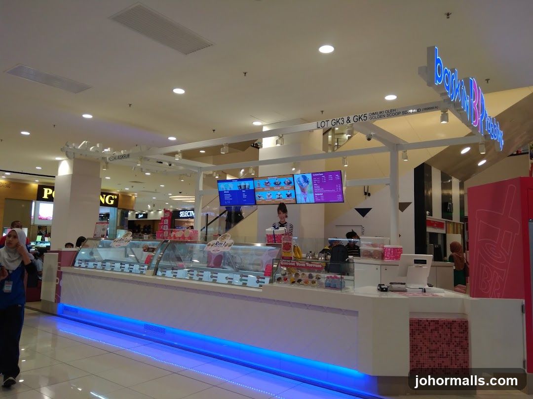 Baskin Robbins Storefront Inside Mall