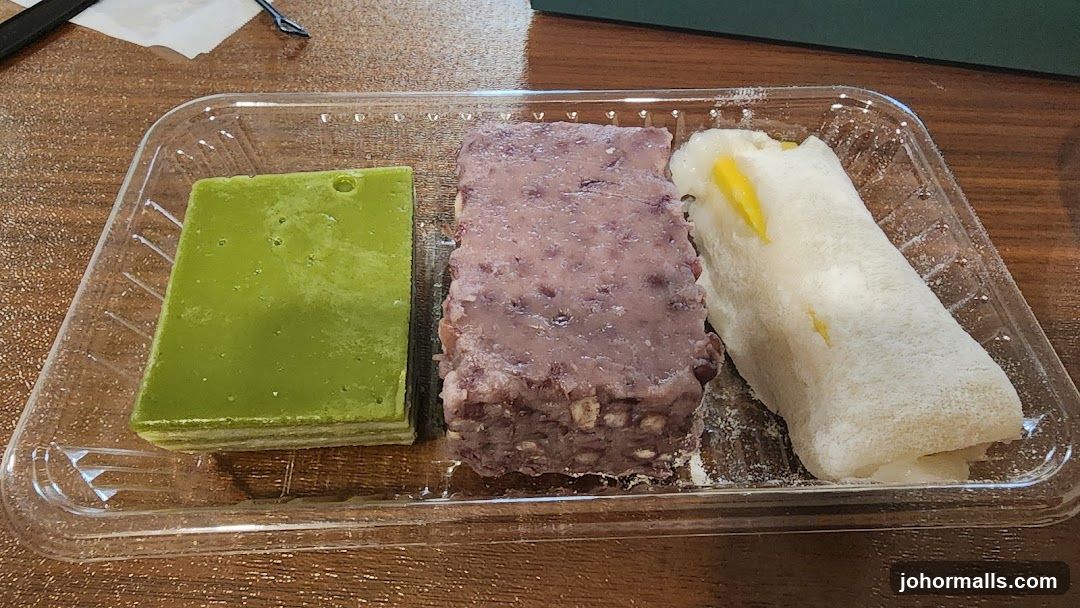 Food in plastic container