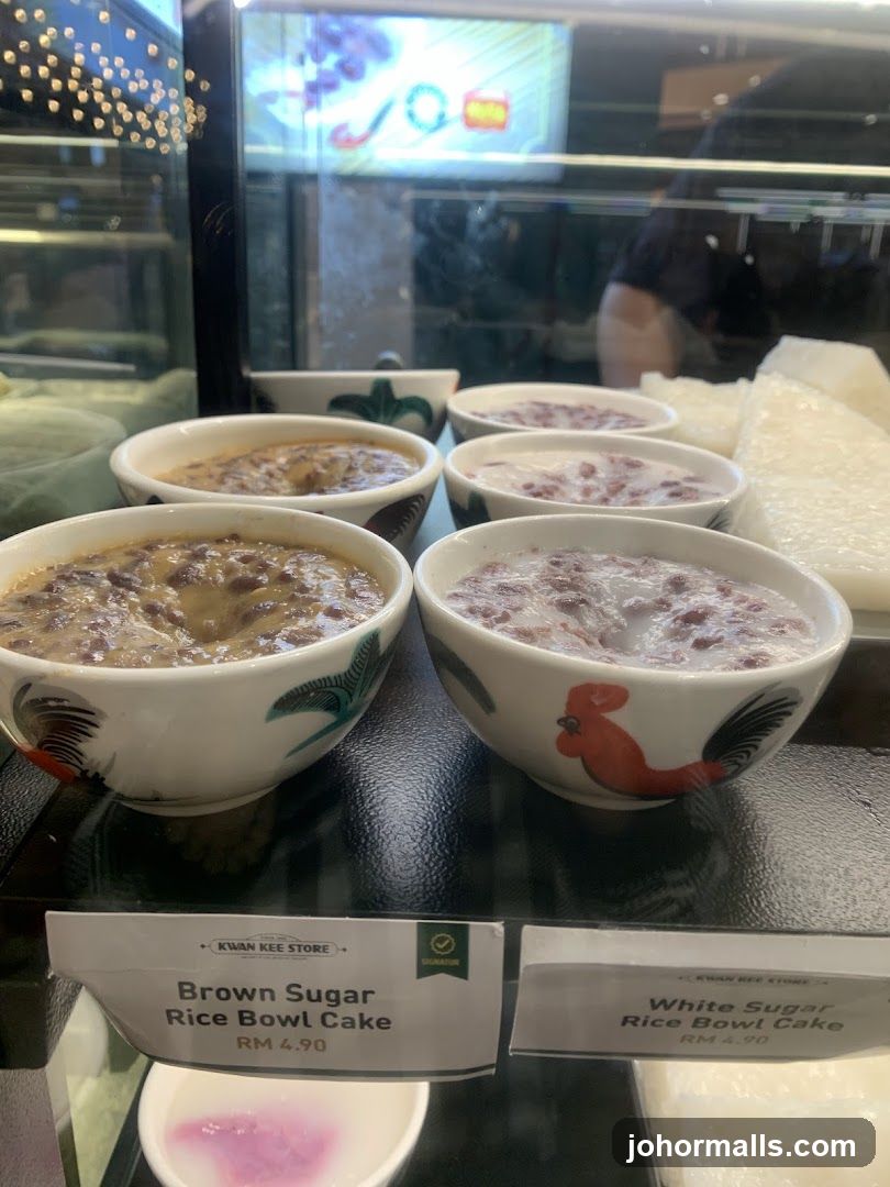 Kwan Kee Store Display Case