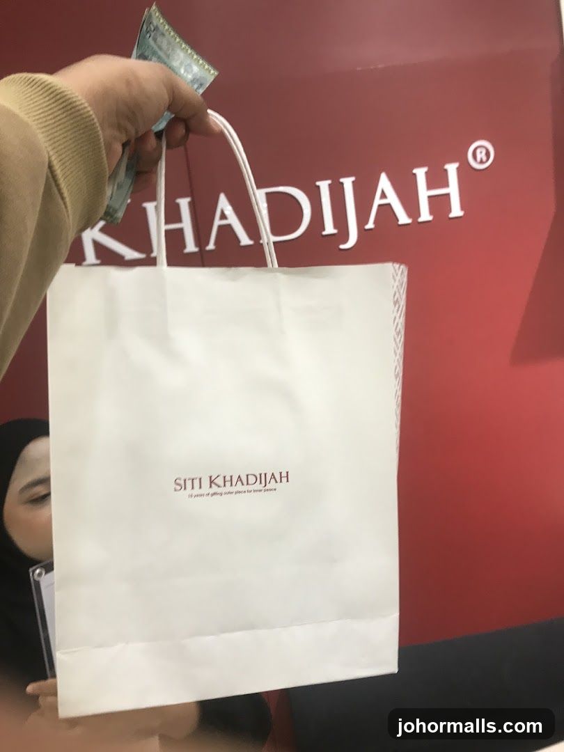 Shopping bag at Siti Khadijah