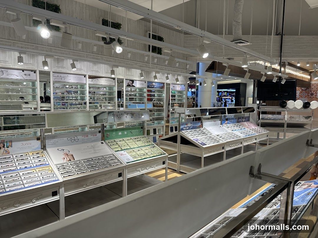 Eyewear Store Display