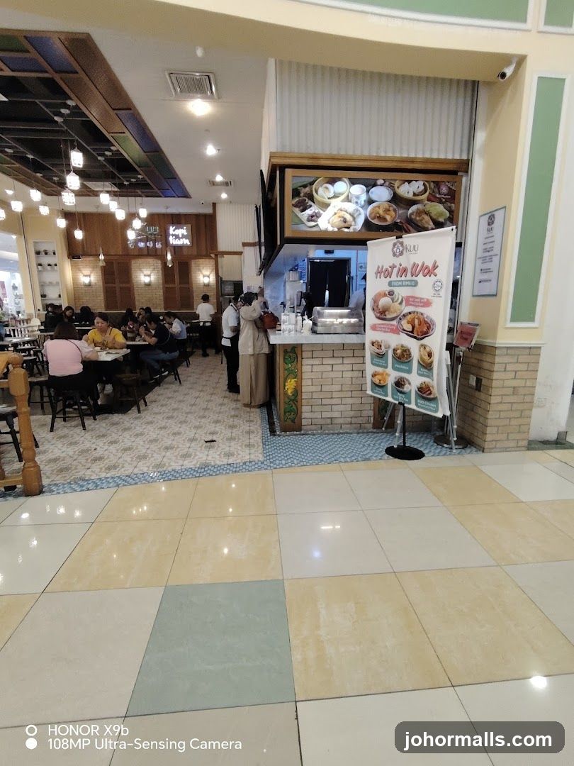 Restaurant Food Display