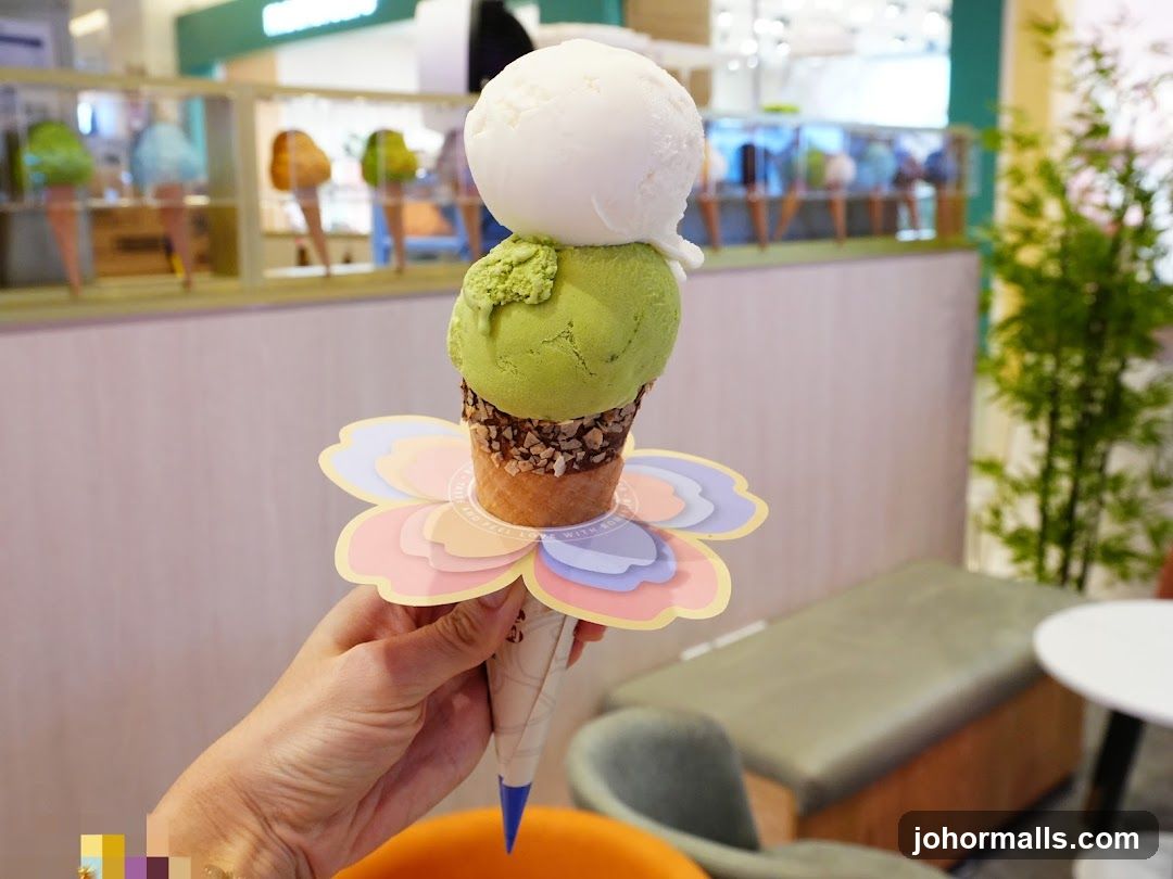 Romanlin ice cream and tea KS13 Aeon Mall Tebrau City