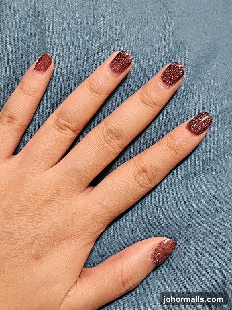 Sparkling Burgundy Nails