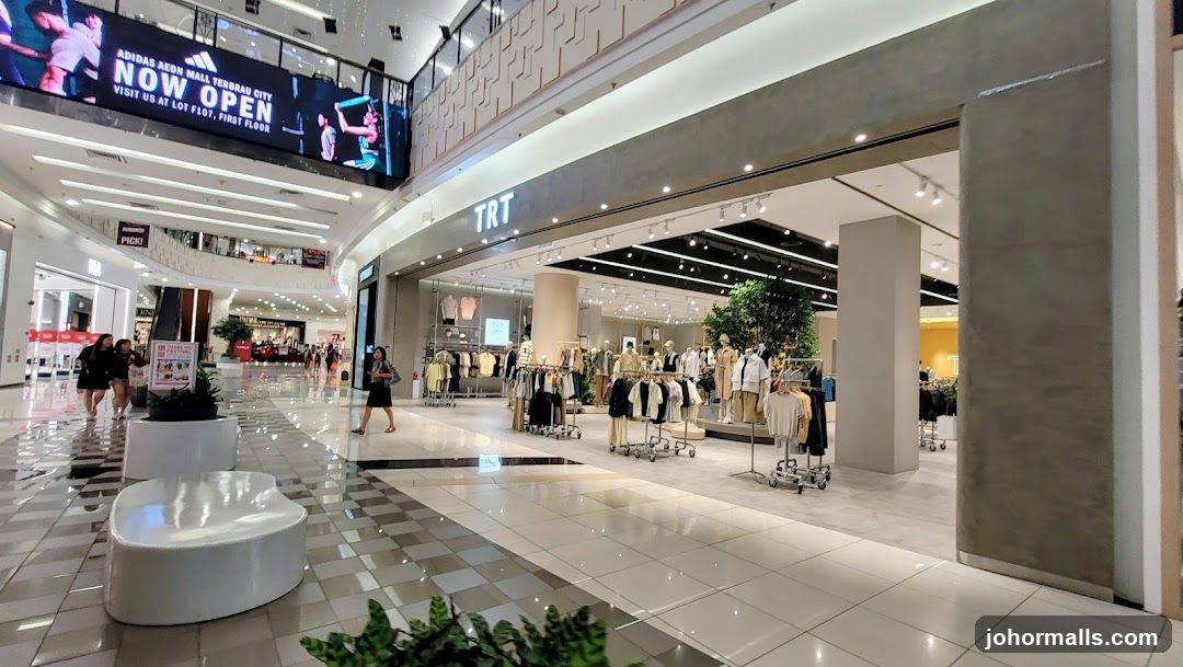 TRT Store in a Mall