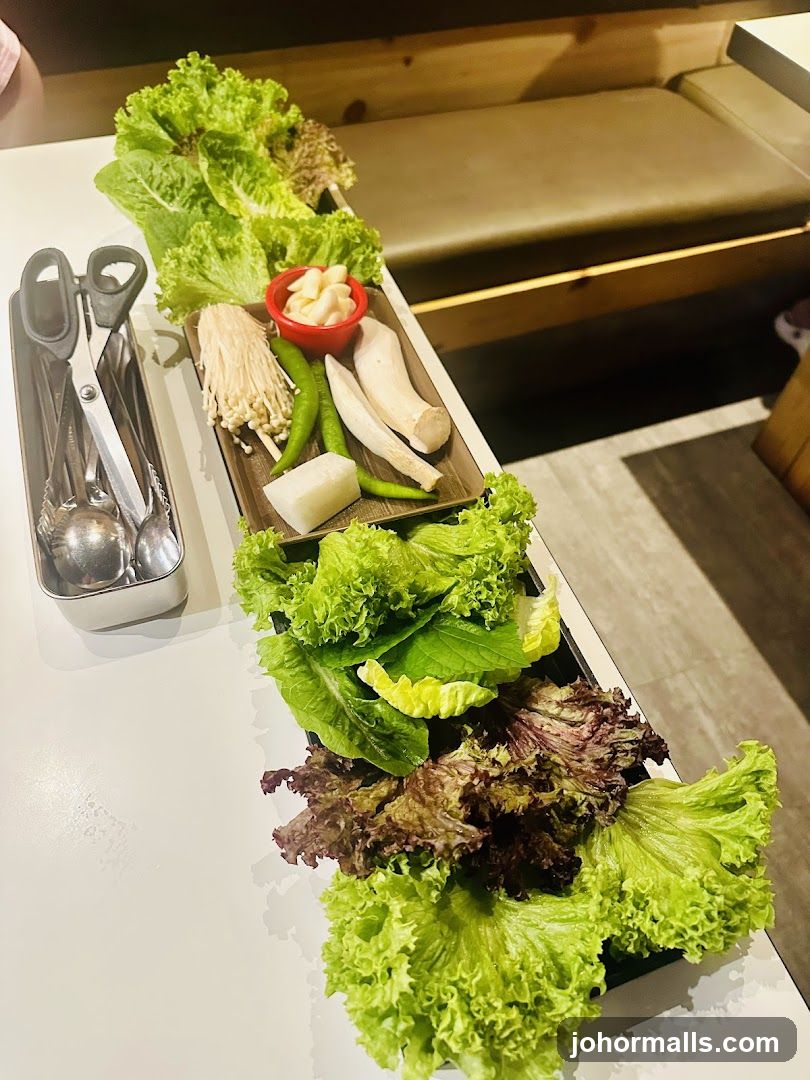 Vegetable Platter with Garlic and Mushrooms