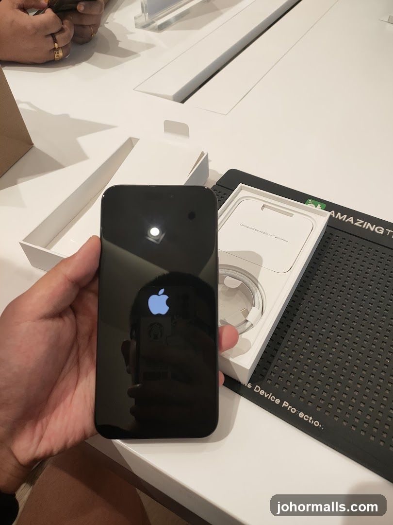 iPhone Unboxing