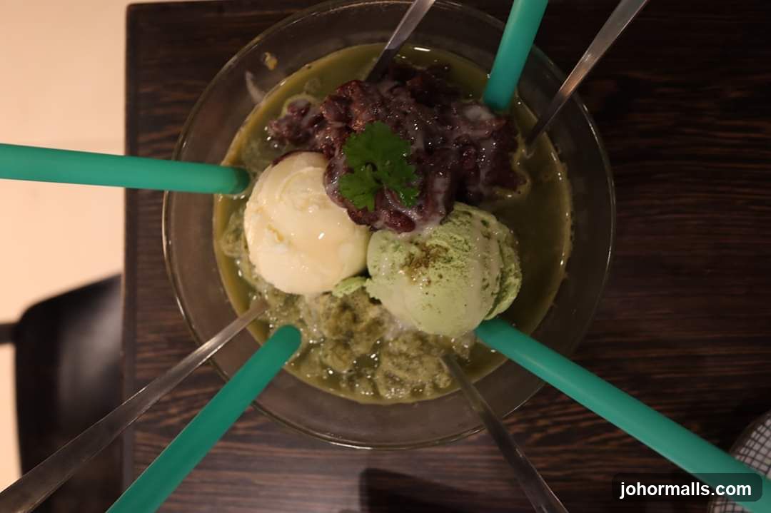 Ice cream dessert with multiple straws