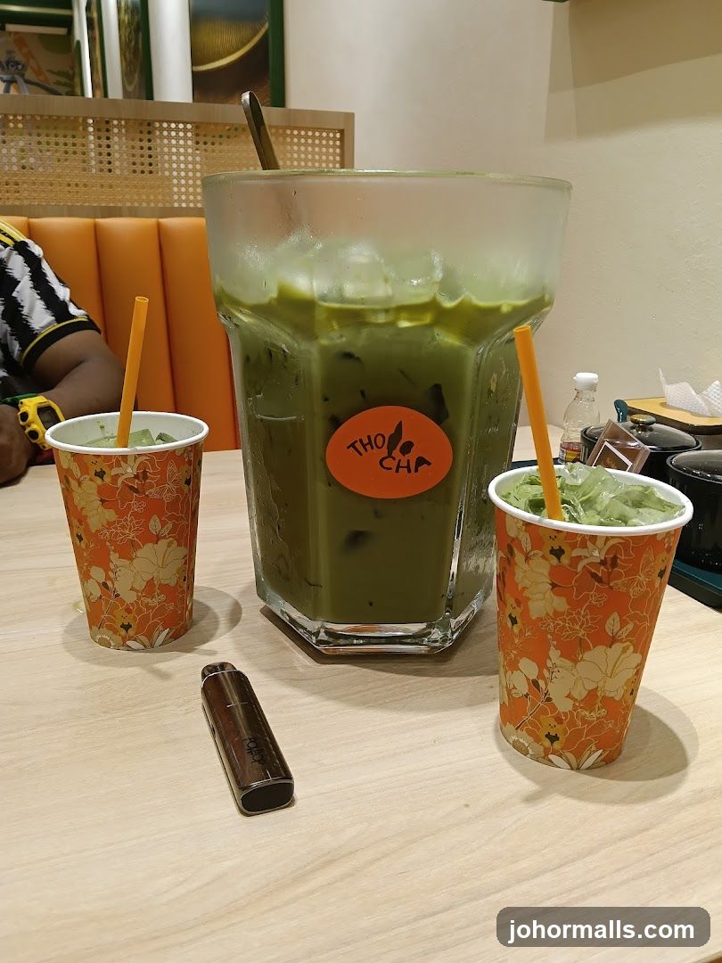 Tea beverages at a café