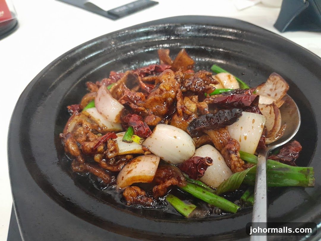 Spicy Stir-Fried Dish