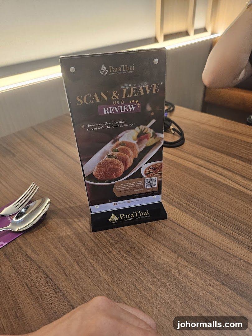 Para Thai Review Stand