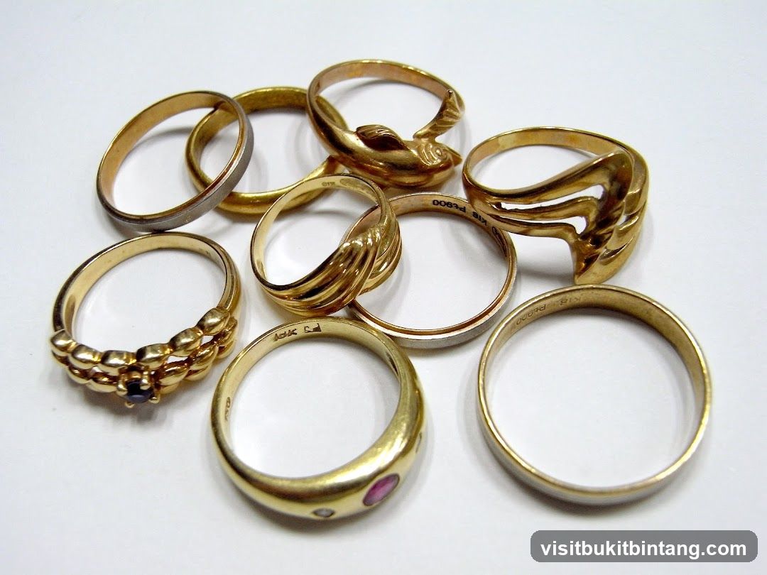 Assortment of Gold Rings