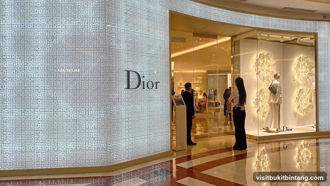 Dior Storefront