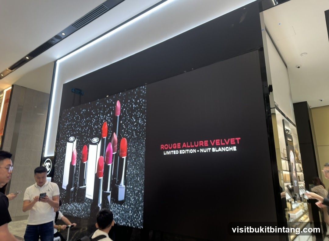 Chanel Lipstick Advertisement