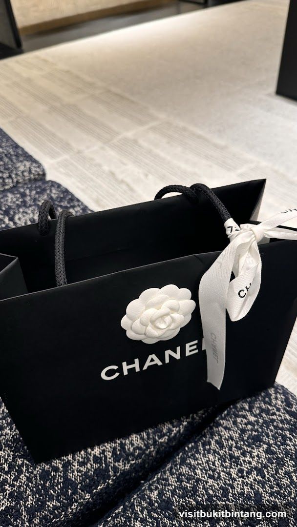 Chanel Shopping Bag