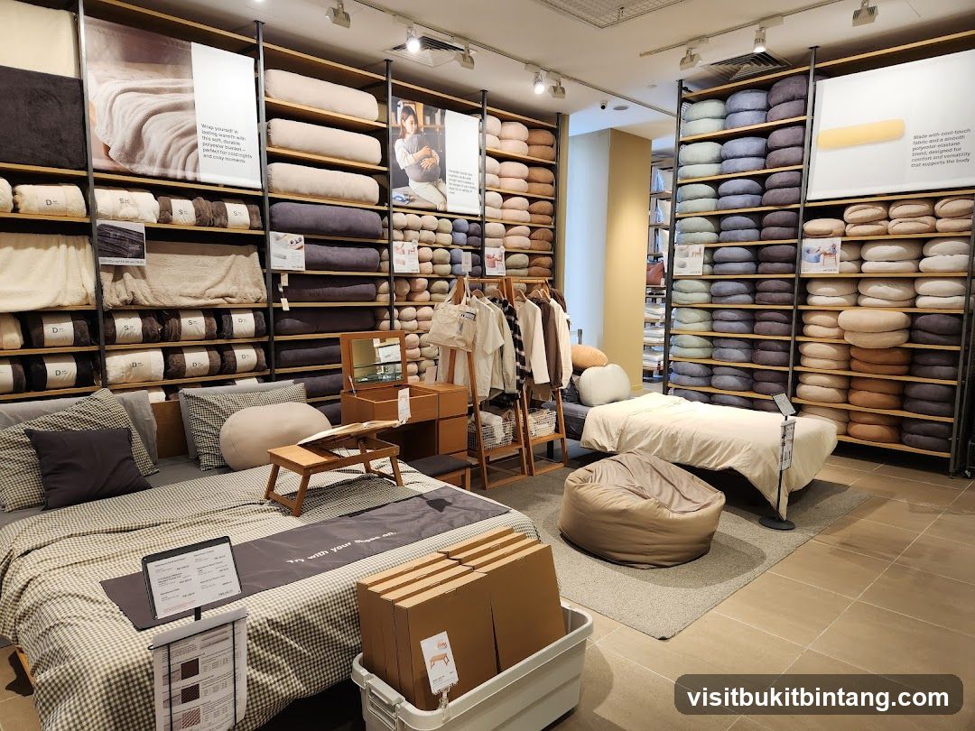 Home Goods Store Display