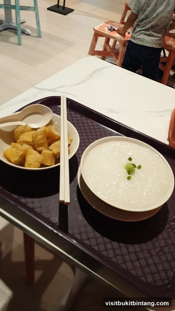 Congee and Fried Dough Sticks