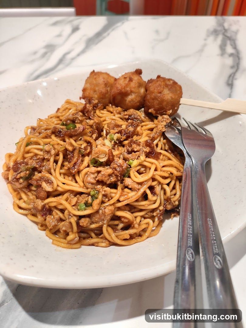 Noodles with Meat and Fried Balls