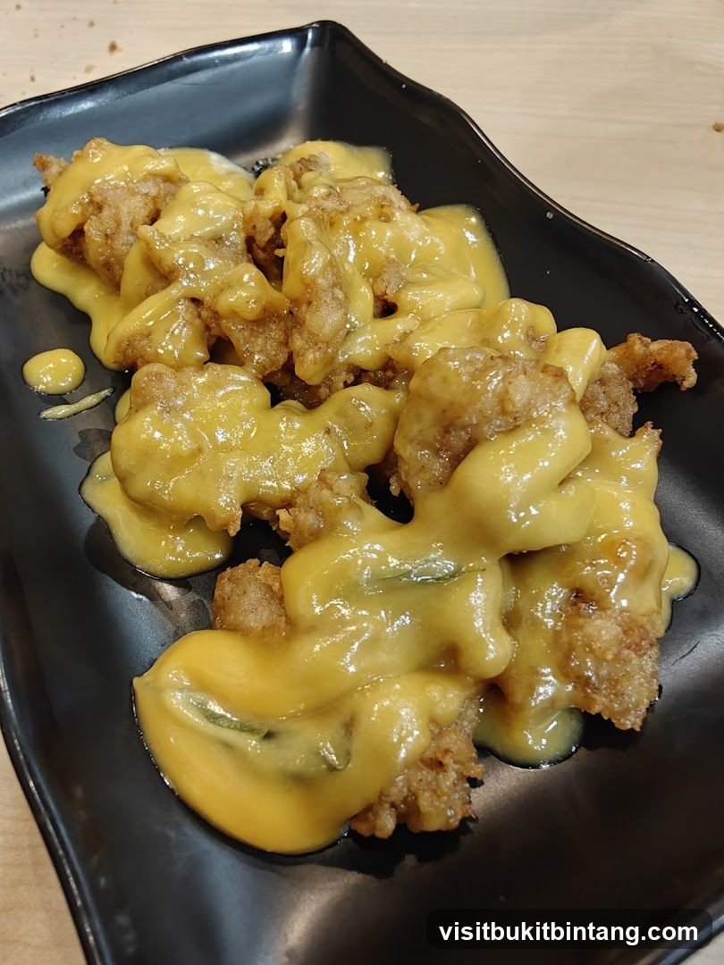 Fried Chicken with Cheese Sauce