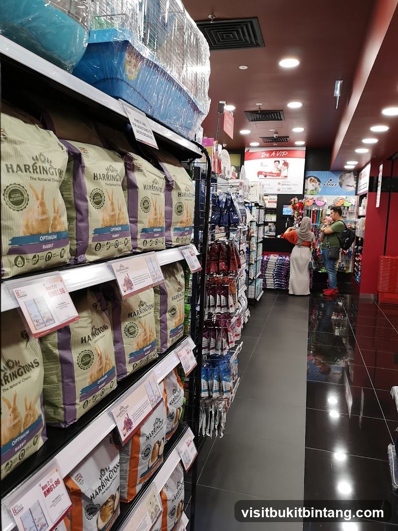 Pet Food Aisle