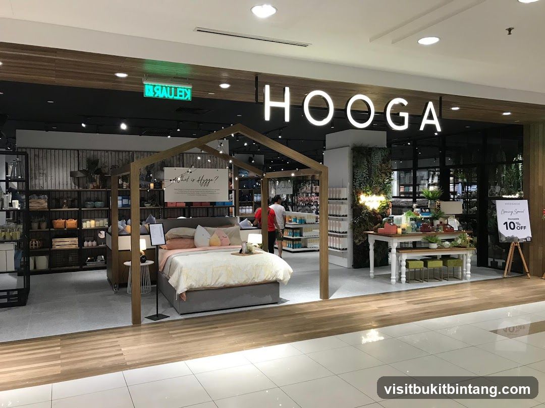 HOOGA | GURNEY PLAZA