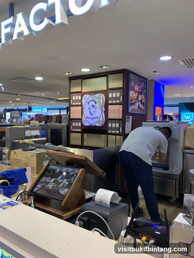Counter with POS system and staff