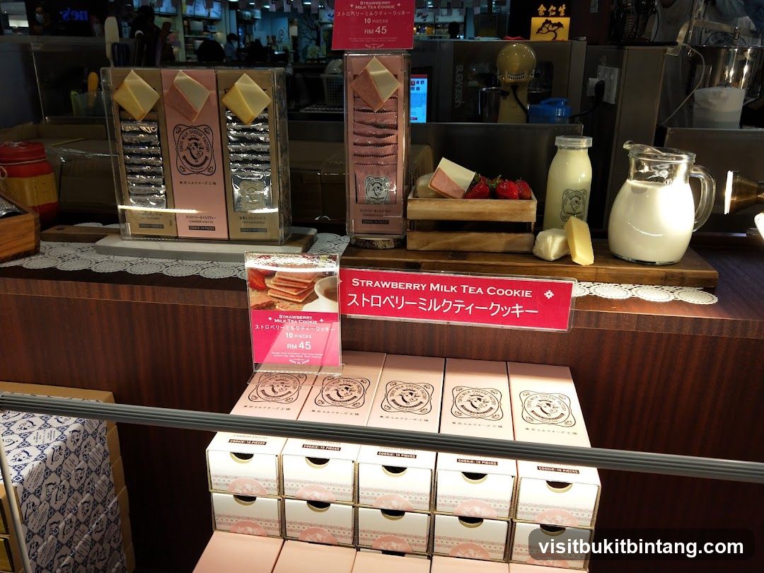 Strawberry Milk Tea Cookies Display
