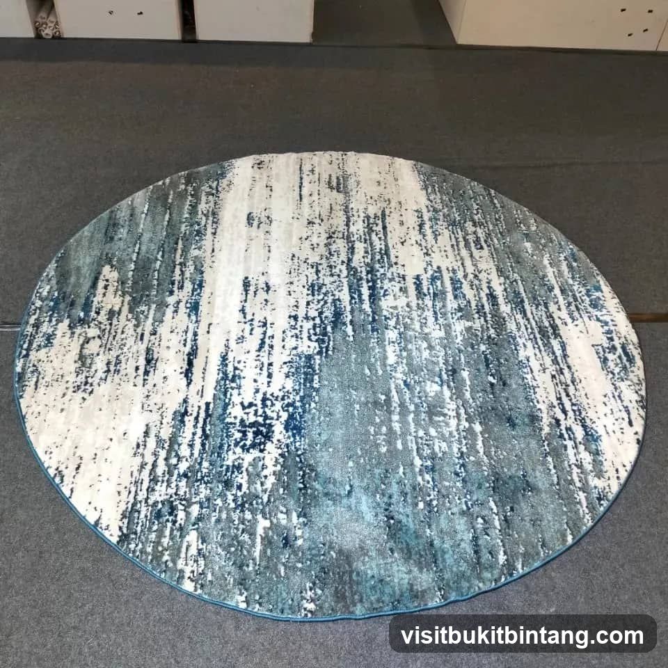Round Abstract Rug